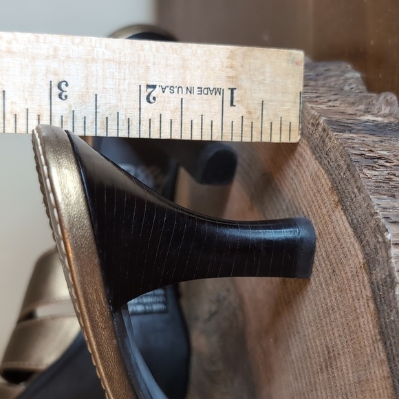 FRANCO SARTO Metallic Gold Sandals Size 9M - Picture 4 of 13